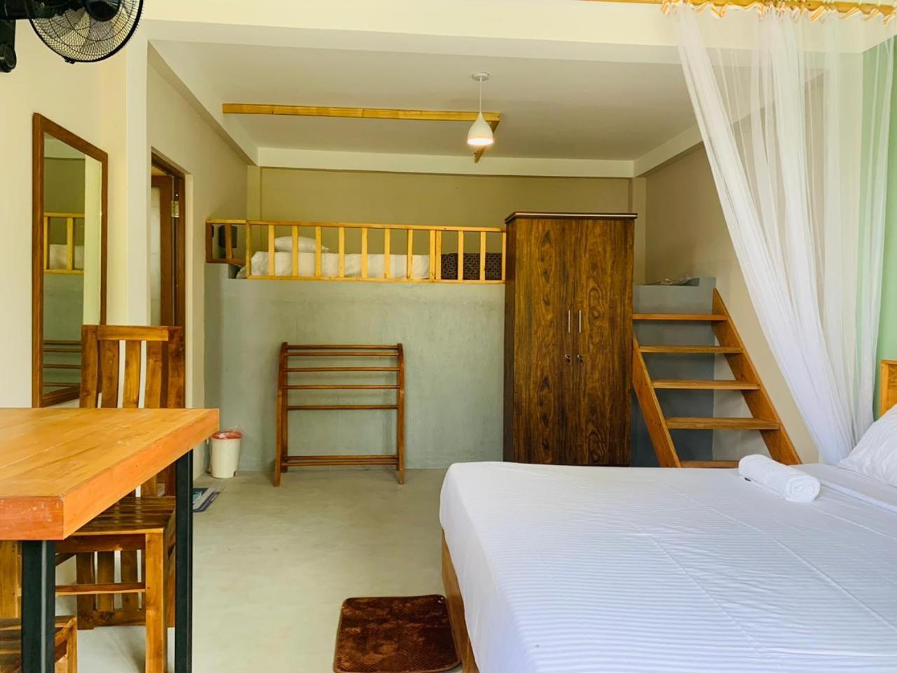 Happy Sky Ella Hotel Exterior photo